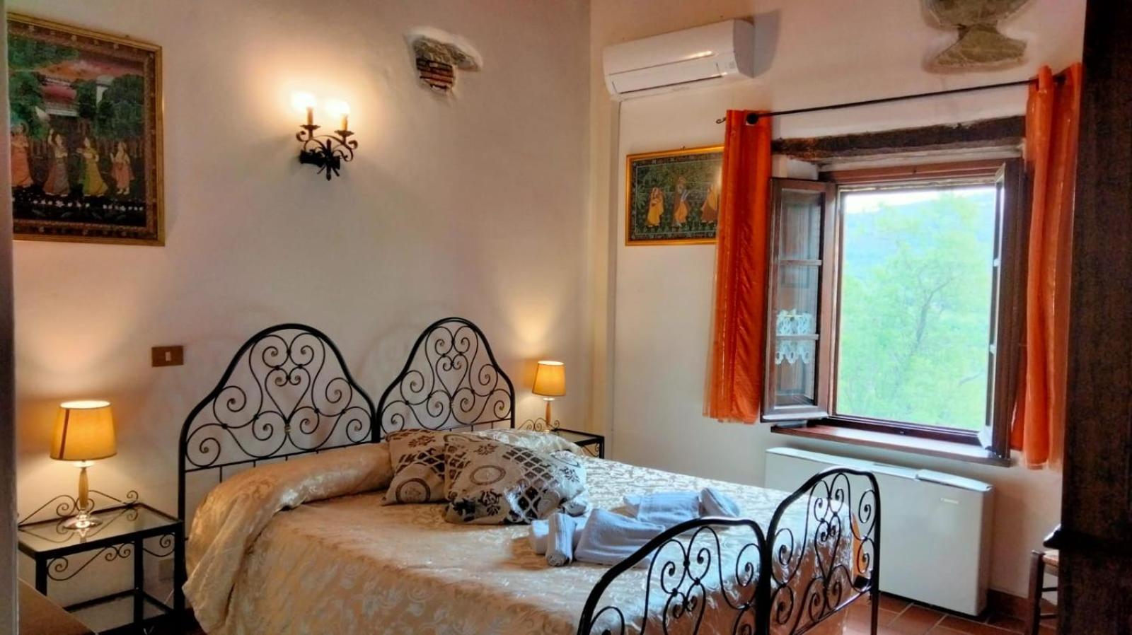 Agriturismo Grossola Кастільйоне-д'Орчія Екстер'єр фото