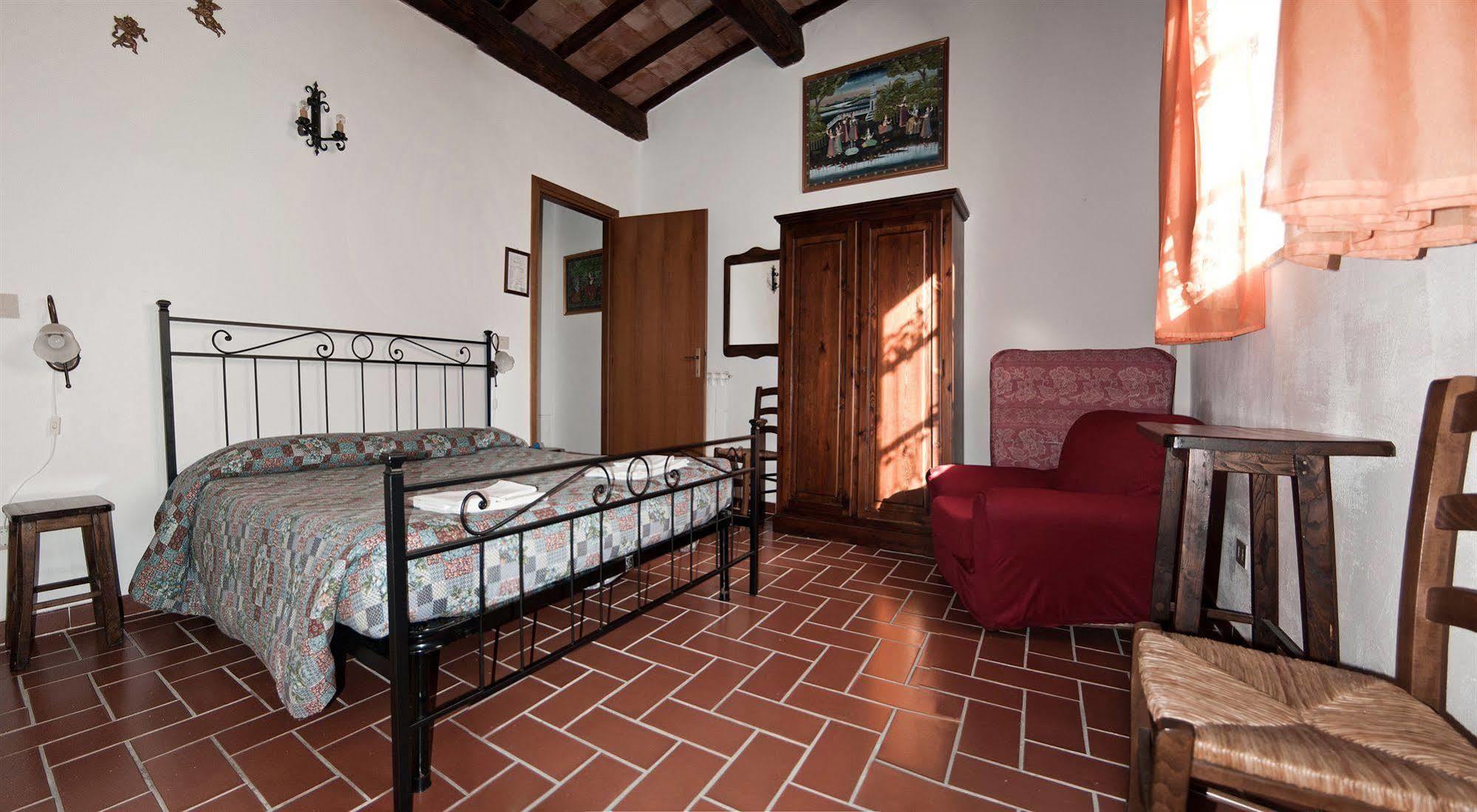 Agriturismo Grossola Кастільйоне-д'Орчія Екстер'єр фото
